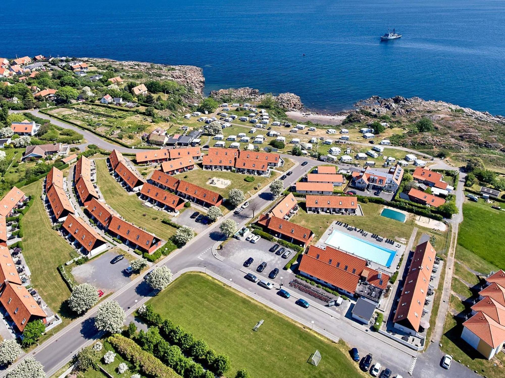 5 Person Holiday Home On A Holiday Park In Gudhjem Esterno foto
